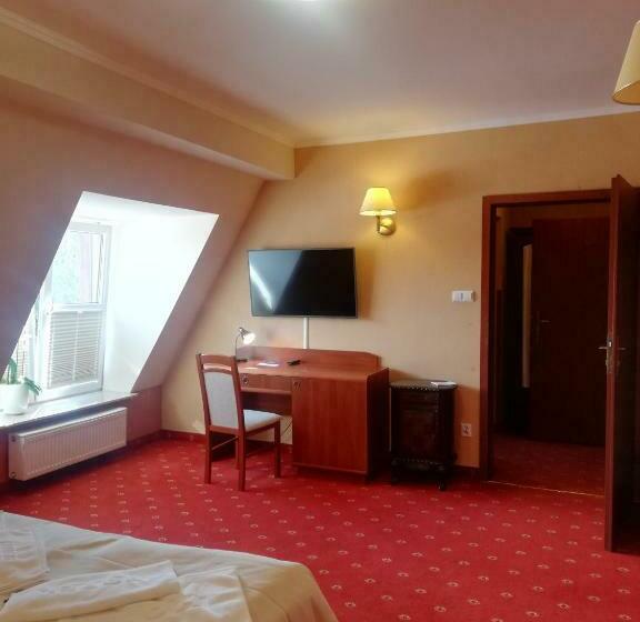 スイート, Dwór Bogucin Hotel&restauracja