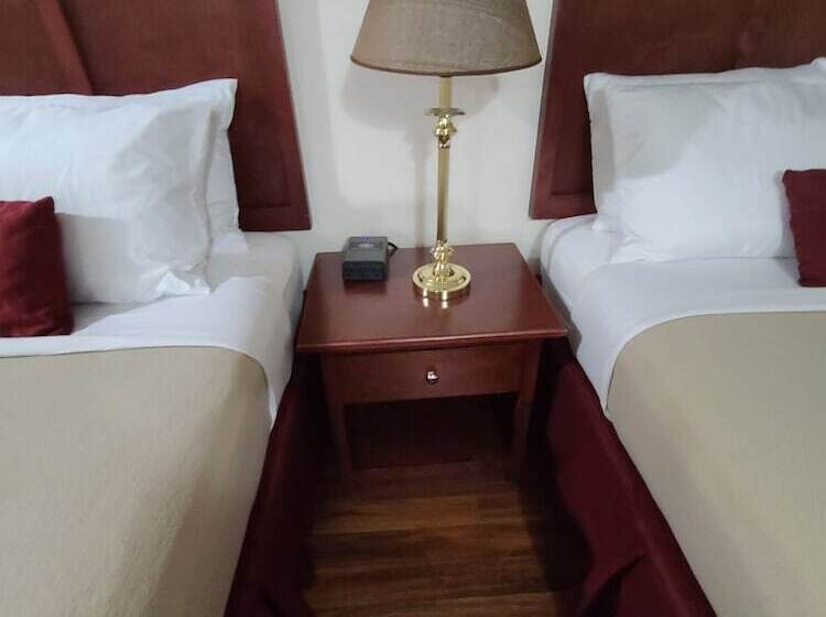 Delüks Oda, Homestead Motel