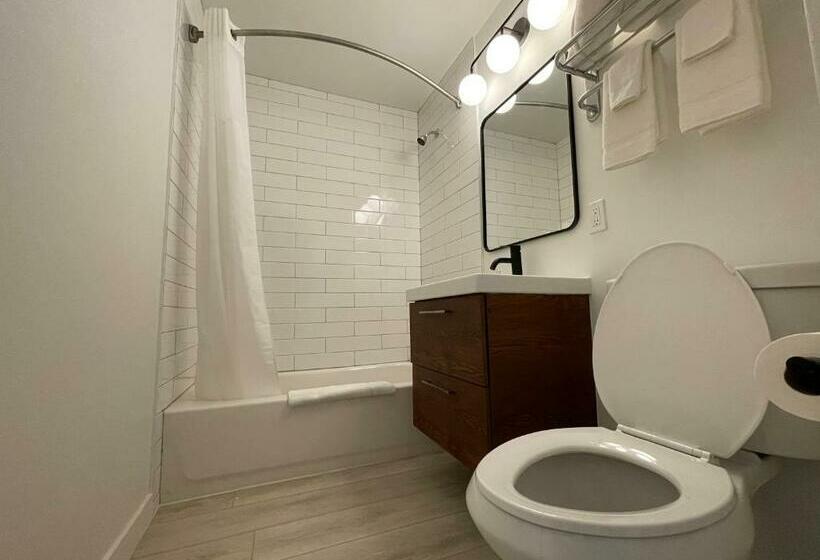 스위트, Arizona Sunset Inn