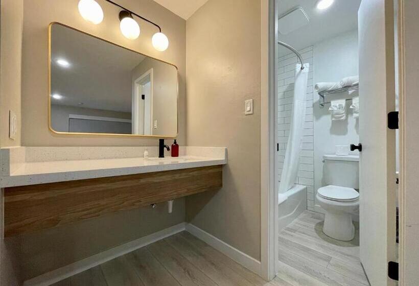 스위트 킹사이즈 침대, Arizona Sunset Inn