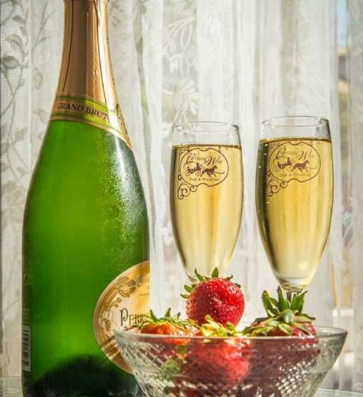 キングサイズベッドのデラックスルーム, Carriage Way Inn Bed & Breakfast Adults Only   21 Years Old And Up