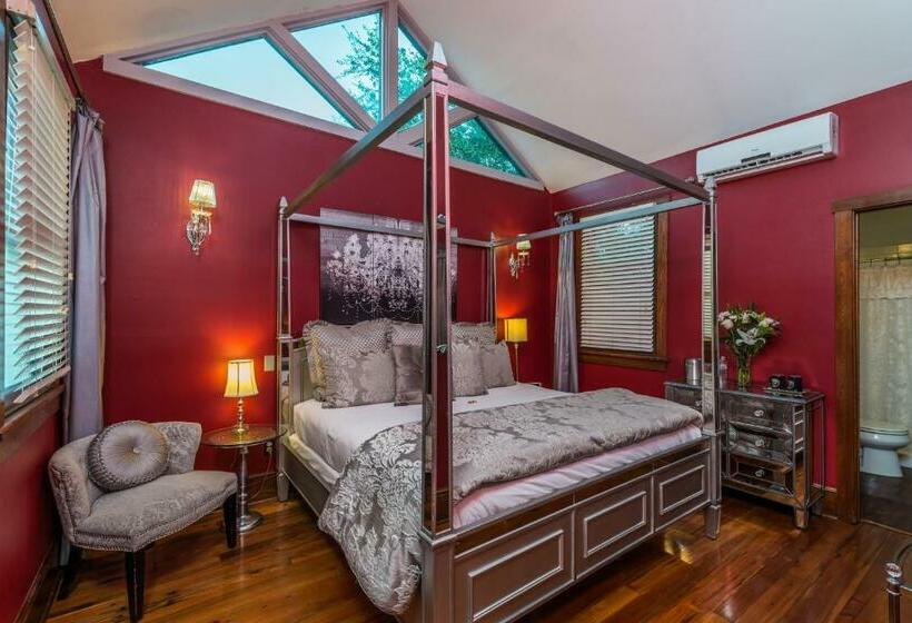 带大床的标准间, Carriage Way Inn Bed & Breakfast Adults Only   21 Years Old And Up