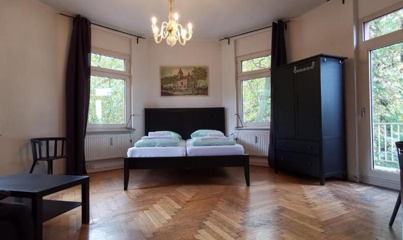 غرفة ديلوكس, Central Pension