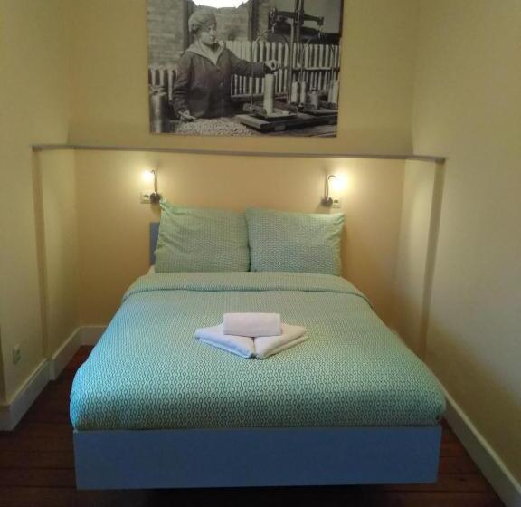 غرفة قياسية, Central Pension