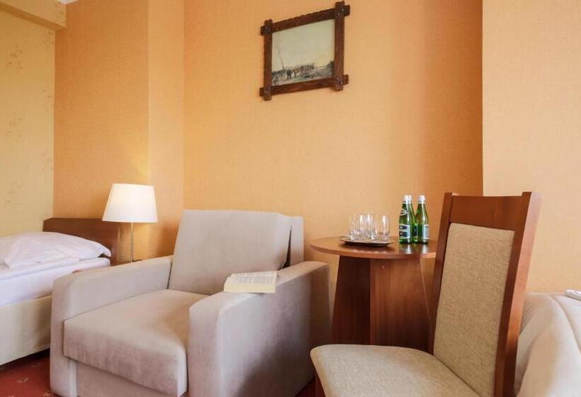 ファミリールーム, Dwór Bogucin Hotel&restauracja