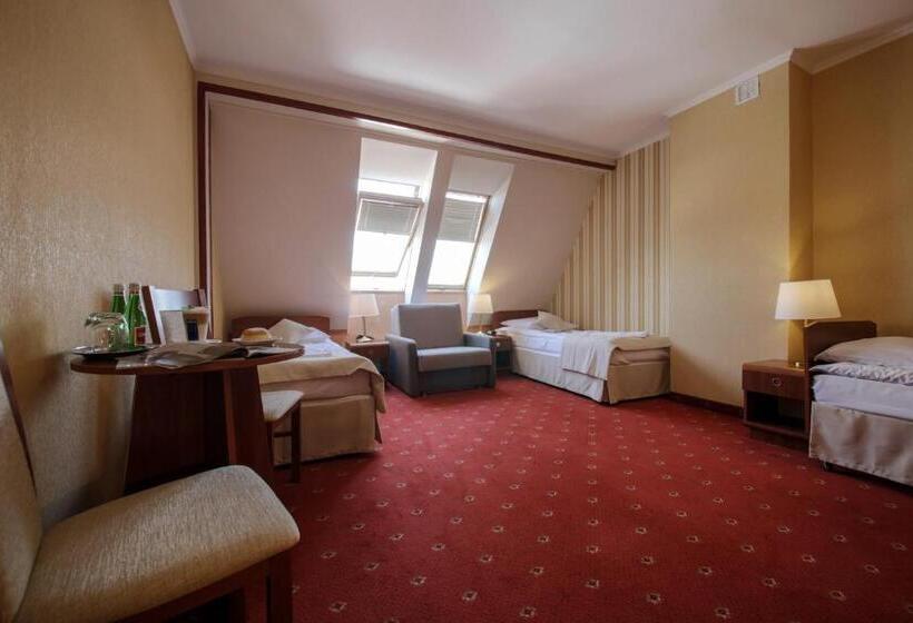 ファミリールーム, Dwór Bogucin Hotel&restauracja