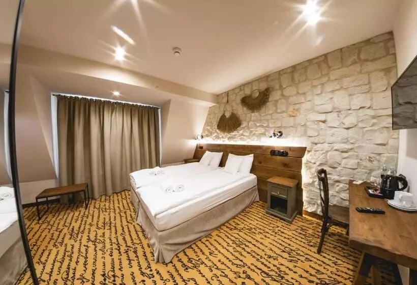 Deluxe-huone, Dwór Bogucin Hotel&restauracja