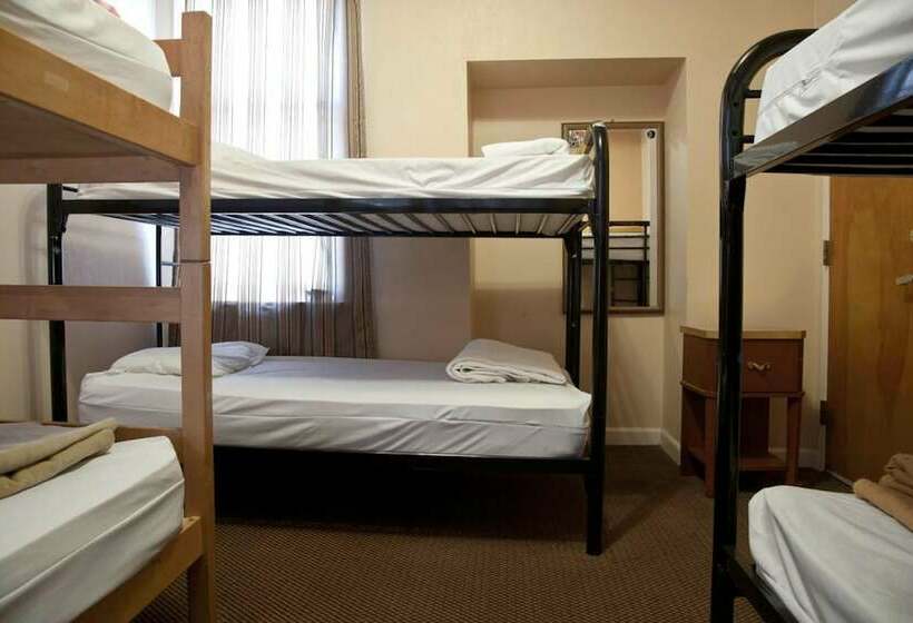Bed in een Gedeelde Kamer, European Hostel
