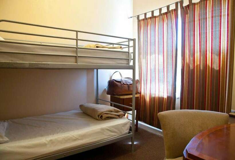 Кровать в Общей Комнате, European Hostel