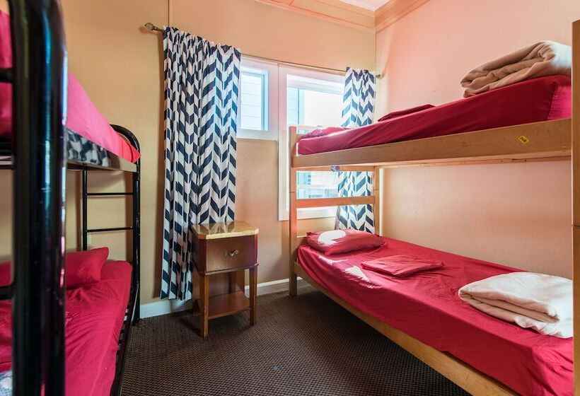 Номер Deluxe, European Hostel