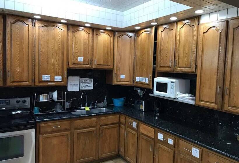 Номер Deluxe, European Hostel