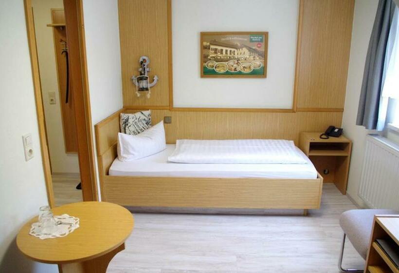 スタンダードトリプルルーム, Gasthof Zum Walfisch