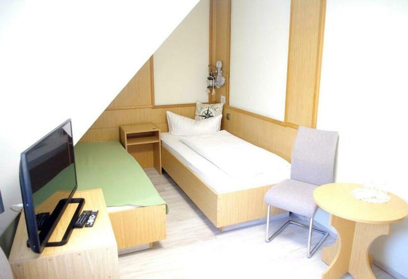 スタンダードトリプルルーム, Gasthof Zum Walfisch