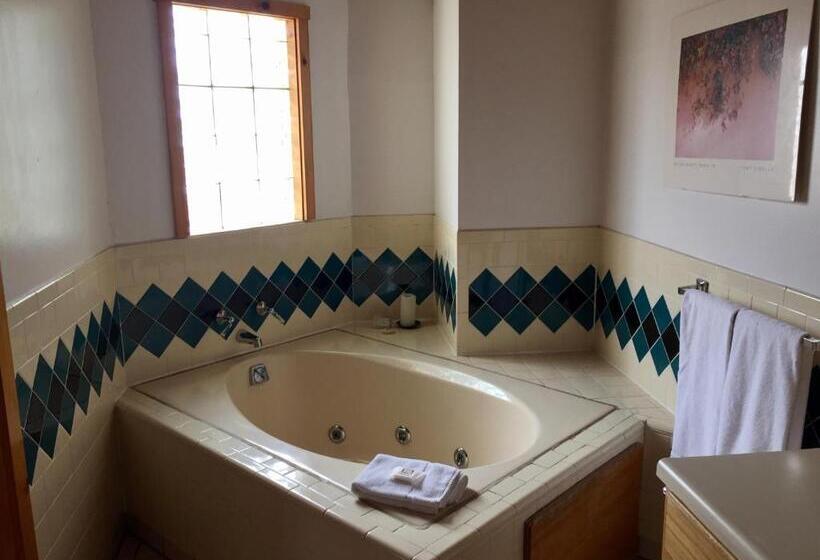 Suite con Balcón, Guadalupe Inn