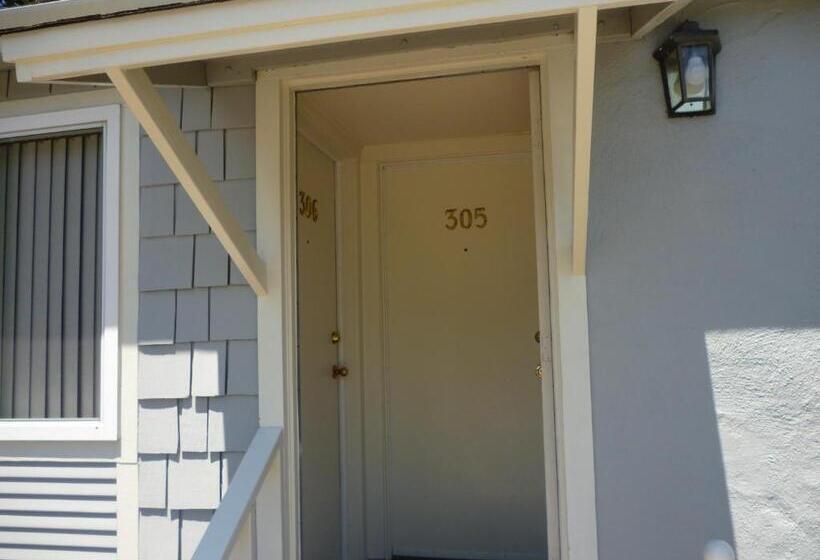 スタンダードルーム, Harbor Inn