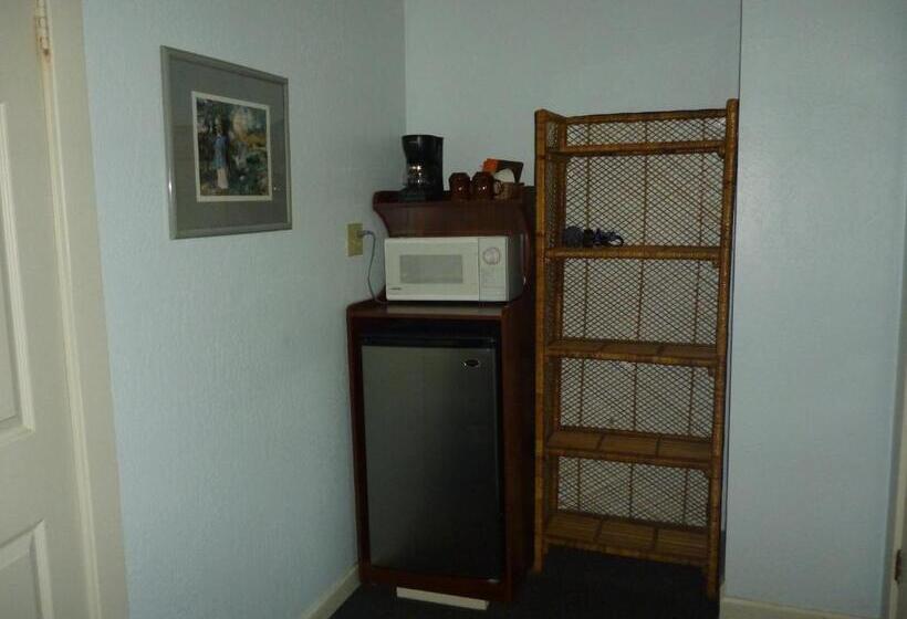 キングサイズベッドのデラックスルーム, Harbor Inn