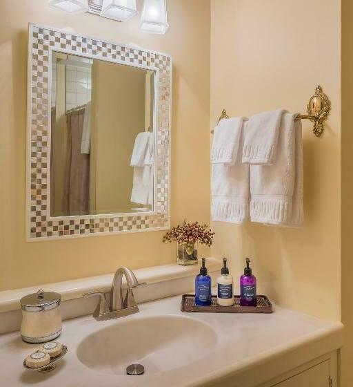 标准间, Hartstone Inn