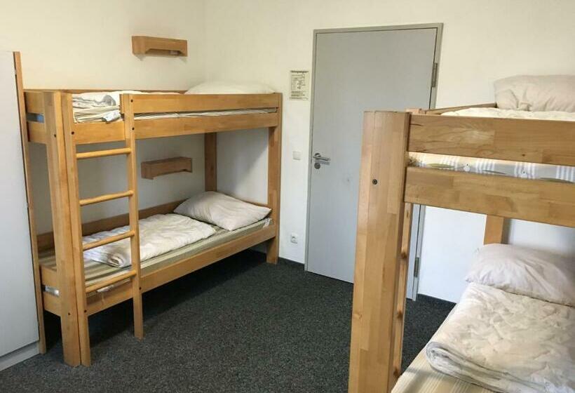 غرفة قياسية رباعية حمام مشترك, Jugendherberge Aachen