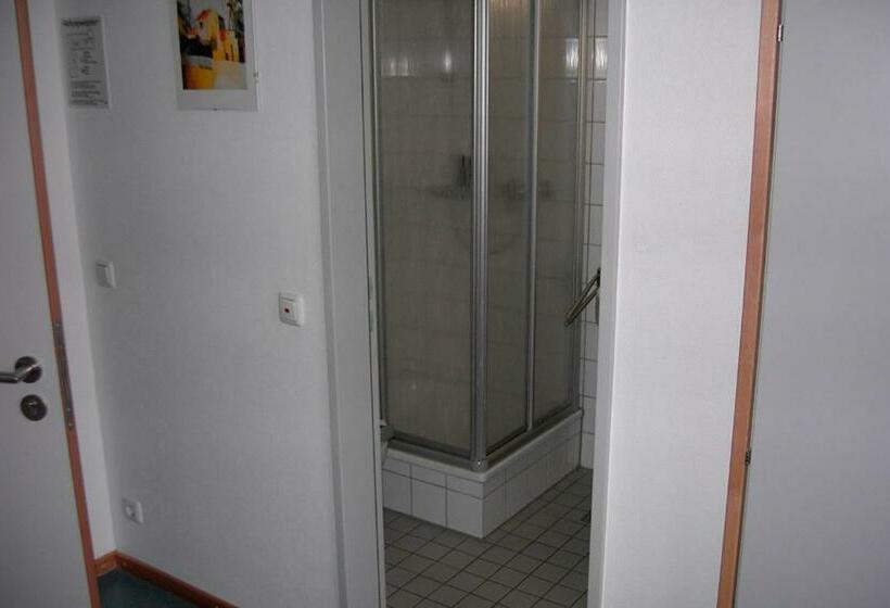 غرفة قياسية, Jugendherberge Aachen