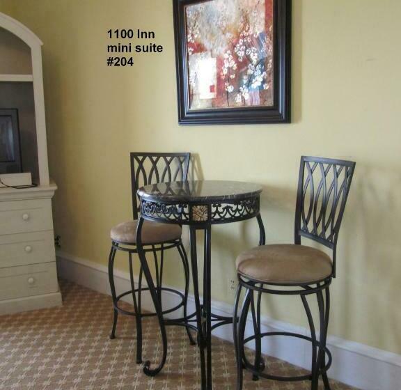 جناح, Ocean Manor 1100 Inn