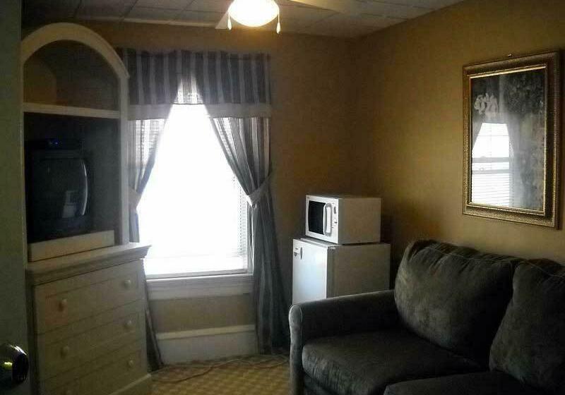 جناح, Ocean Manor 1100 Inn