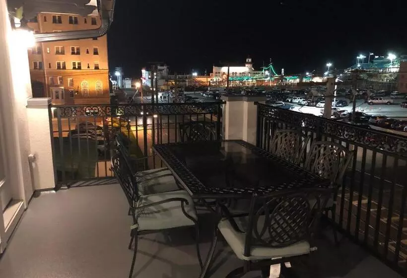 １ベッドルームペントハウスアパート, Ocean Manor 1100 Inn