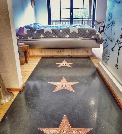 标准间, Road Stop Mettmann