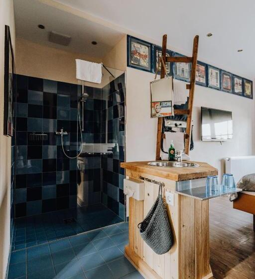 标准间, Road Stop Mettmann