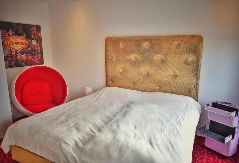 标准间带漩涡浴缸, Road Stop Mettmann