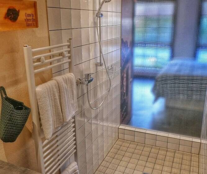 标准间带阳台, Road Stop Mettmann