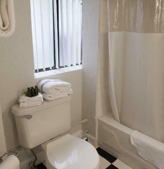 جناح ديلوكس, Sabal Palms Inn