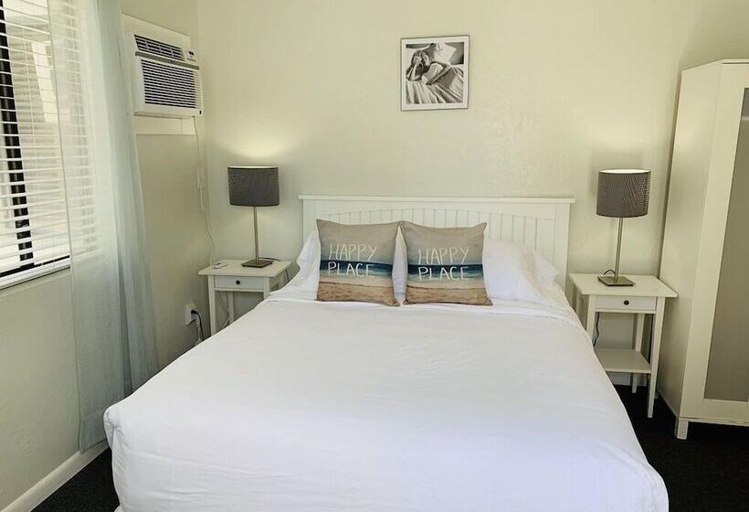 إستديو عائلى, Sabal Palms Inn