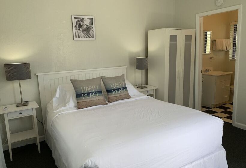 إستديو عائلى, Sabal Palms Inn