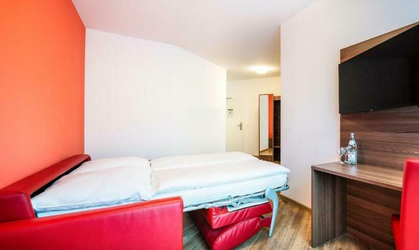 جناح جونيور, Schroeders Wein Style