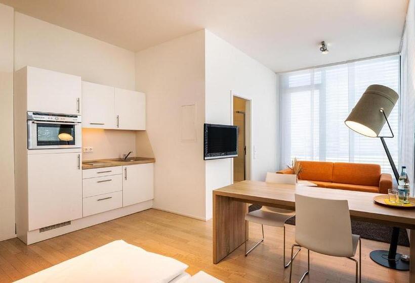 شقة غرفة واحدة, Schroeders Wein Style