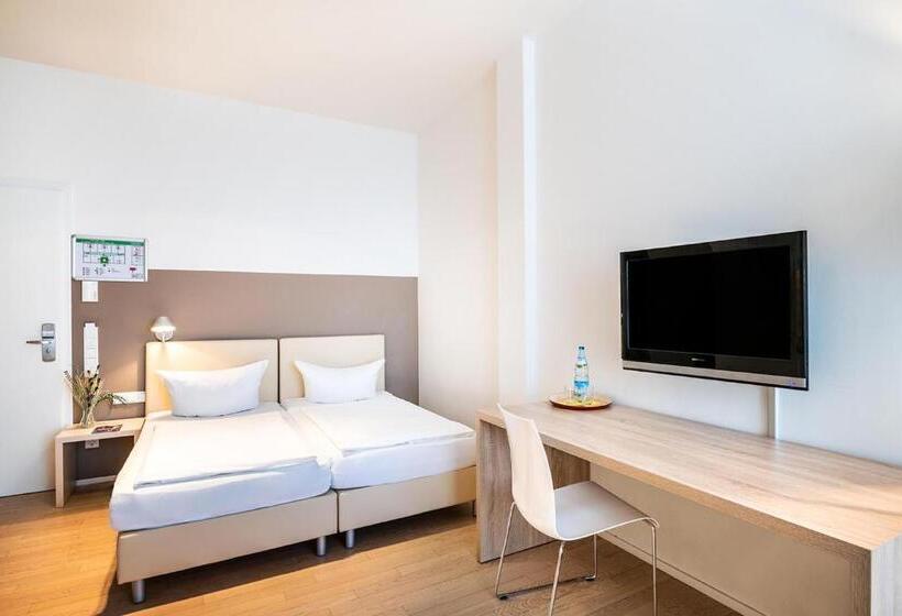 شقة غرفة واحدة, Schroeders Wein Style