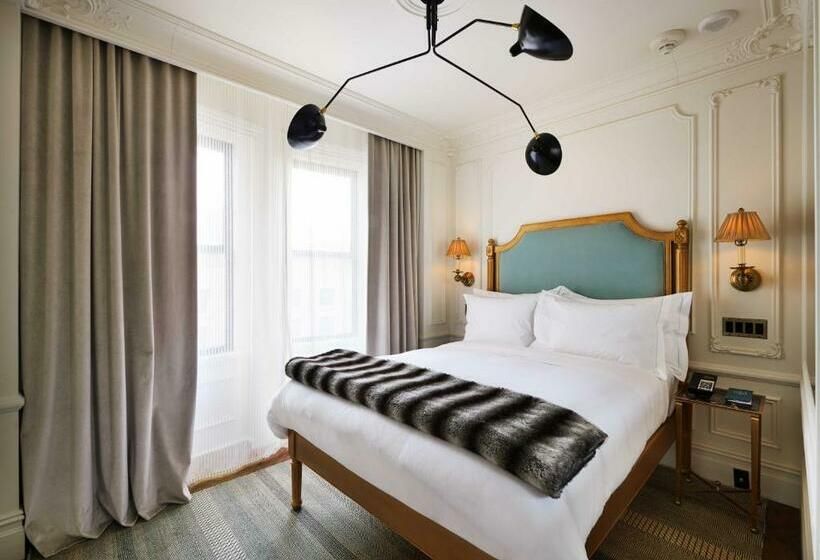 适合残疾人使用的标准间, The Marlton