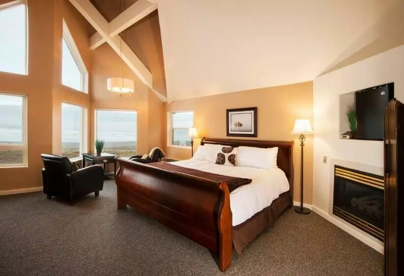 オーシャンビューデラックススイート, The Seaside Oceanfront Inn