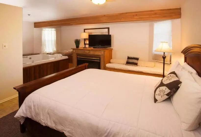 キングサイズベッドのスイートルーム, The Seaside Oceanfront Inn