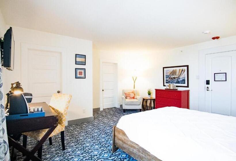 اتاق استاندارد, The Whaler's Inn