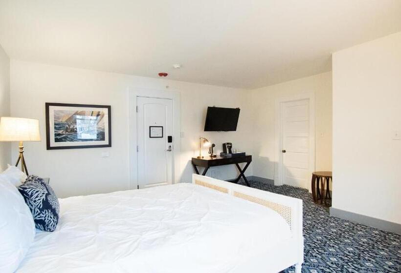 اتاق استاندارد, The Whaler's Inn