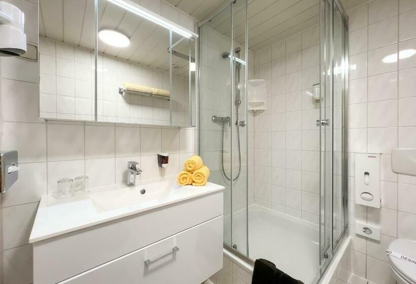 Семейный Номер, Thüringenschanze