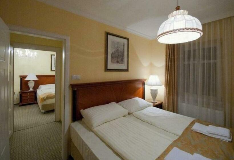 סוויטה משפחתית, Villa Huber