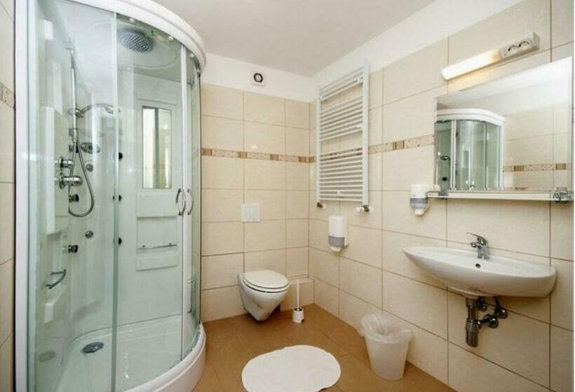 חדר סטנדרט לשלושה, Villa Huber