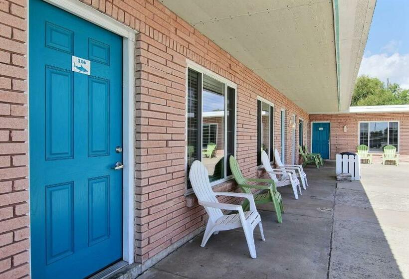 اتاق استاندارد با تخت بزرگ, Shark Reef Resort Motel & Cottages