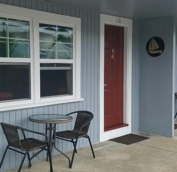 豪华房间, Windrift Motel