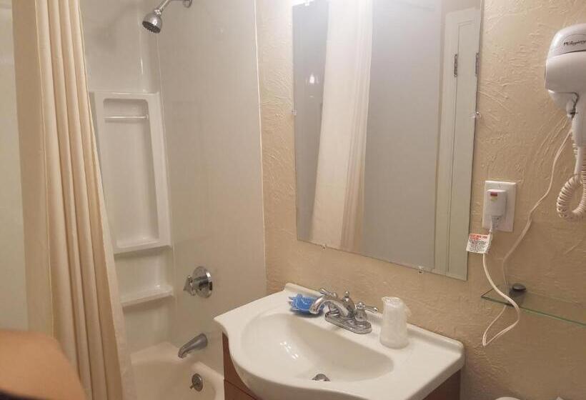 豪华套房, Windrift Motel