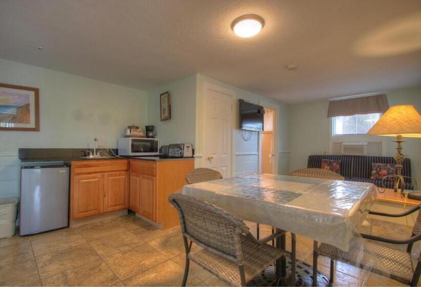 豪华套房, Windrift Motel