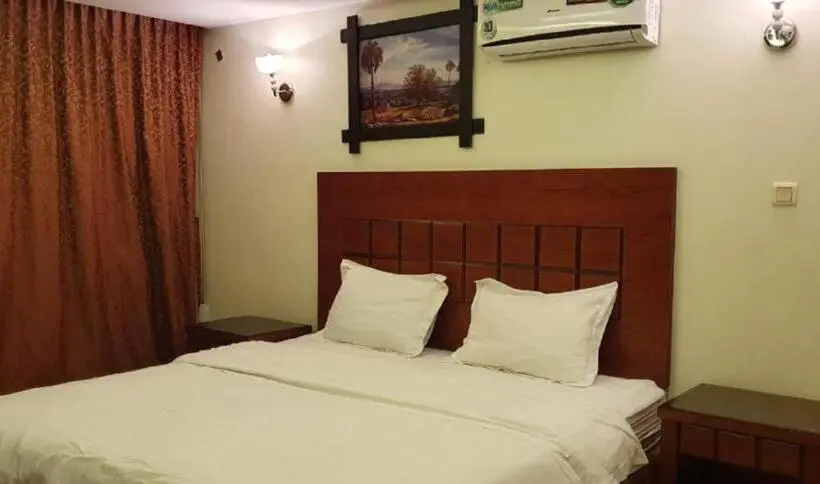 Economy Yhden Hengen Huone, أجنحة النرجس أبها