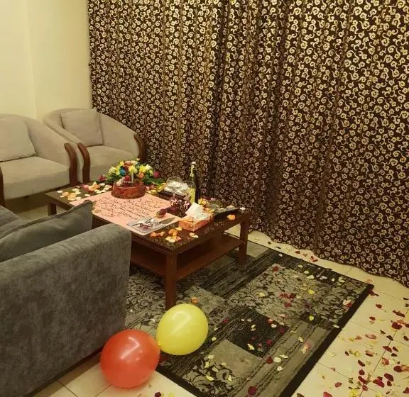 Standard-studio Parveke, أجنحة النرجس أبها